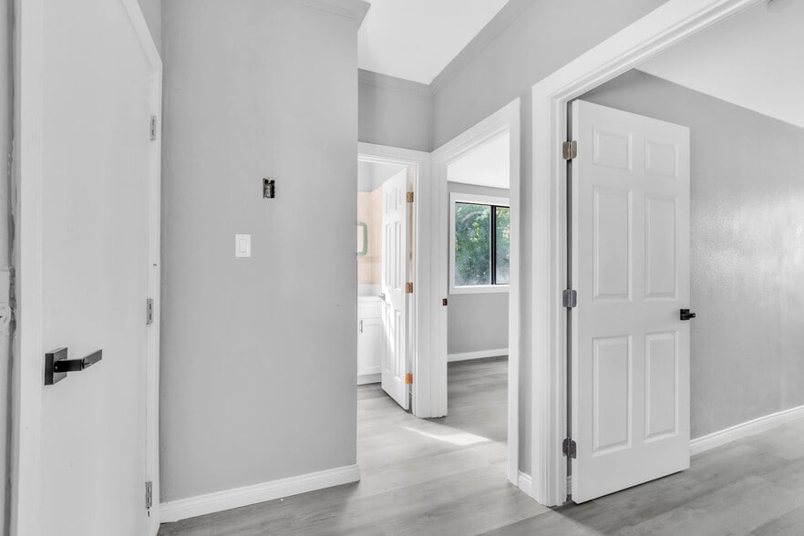 More Photos Of 1006 Lochbrae Rd, Sacramento Assisted Living For Sale