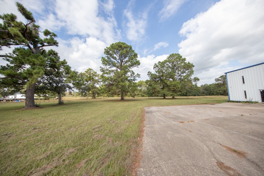 More Photos Of 4421 Theiss Rd, Humble Warehouse For Sale