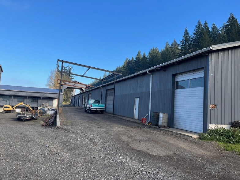 More Photos Of 19100 S Highway 99E, Oregon City Warehouse For Lease