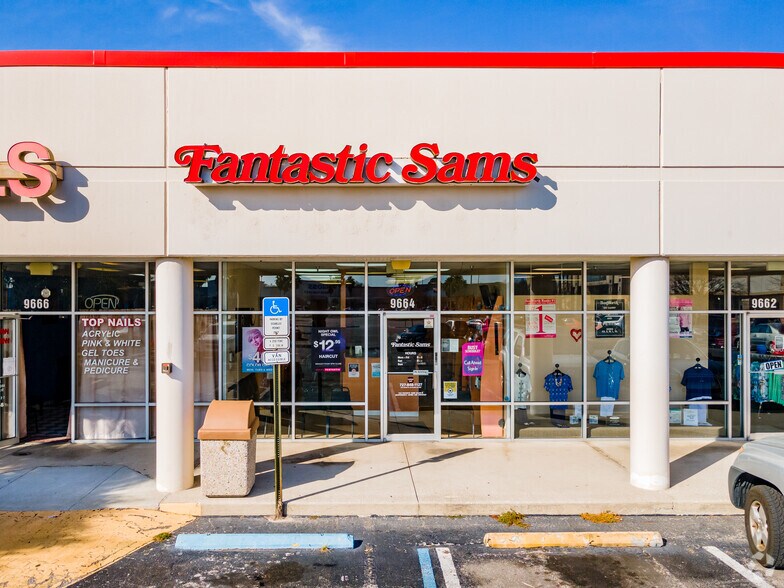 More Photos Of 9550-9690 Us Highway 19, Port Richey Unknown For Lease