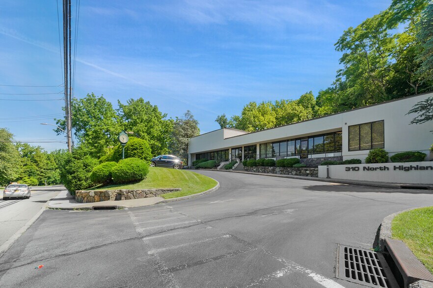 More Photos Of 310 N Highland Ave, Ossining Medical For Lease
