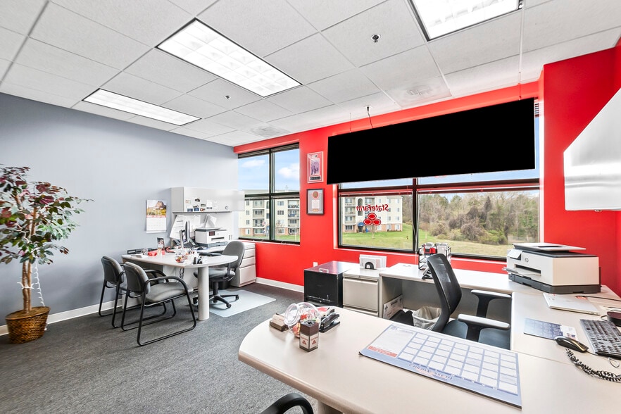 More Photos Of 9161 Liberia Ave, Manassas Medical For Sale