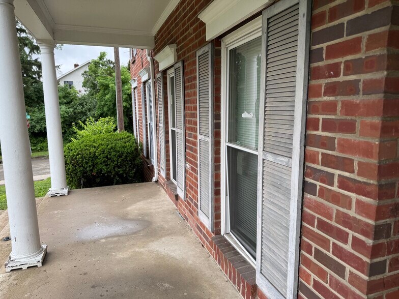 More Photos Of 3303 Riverside Dr, Dayton Apartments For Sale