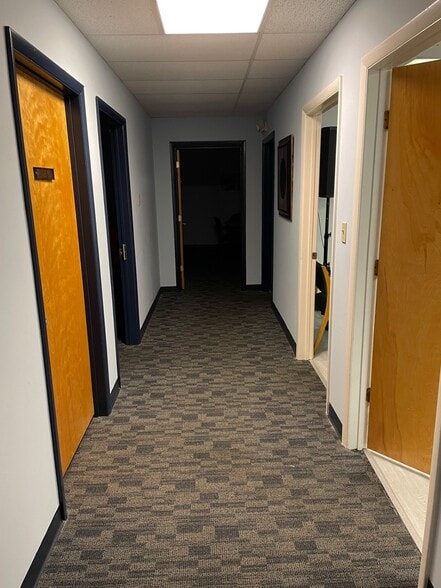 More Photos Of 660-670 Lincoln St, Portsmouth Unknown For Lease