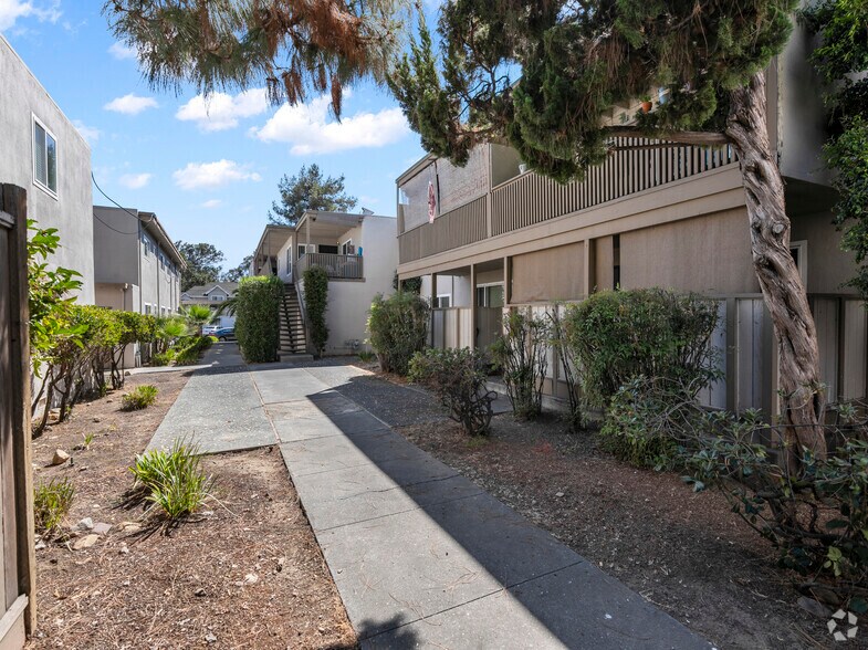 More Photos Of 105 Forrest Ave, Los Gatos Multifamily For Sale