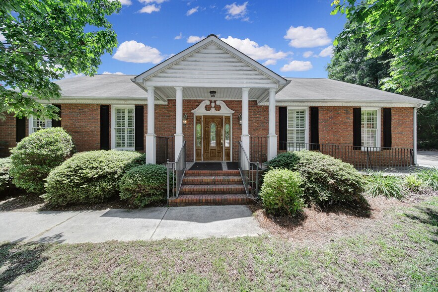Primary Photo Of 312 N Main St, Lancaster Office For Lease