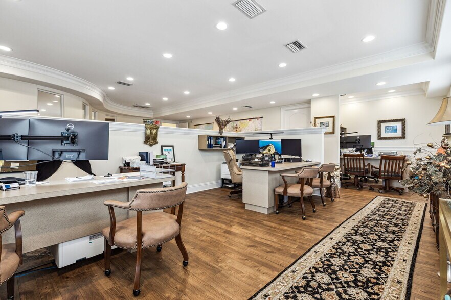 More Photos Of 18936 Dale Mabry Hwy N, Lutz Medical For Lease