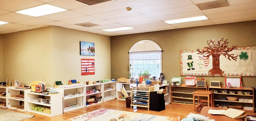 More Photos Of 4040 Johns Creek Pky, Suwanee General Retail For Sale