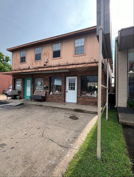 More Photos Of 1010 1st St, Rosenberg Apartments For Sale