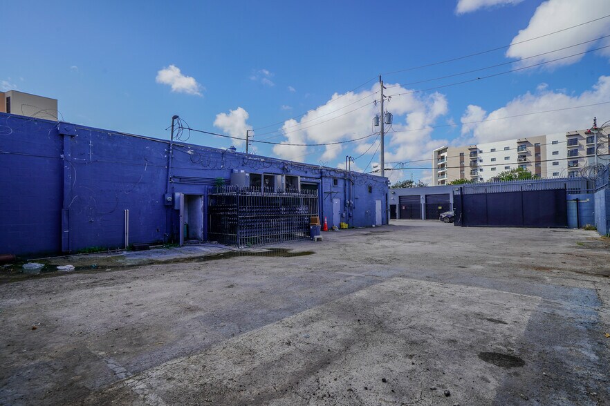 More Photos Of 743-749 NW 23rd St, Miami Food Processing For Sale