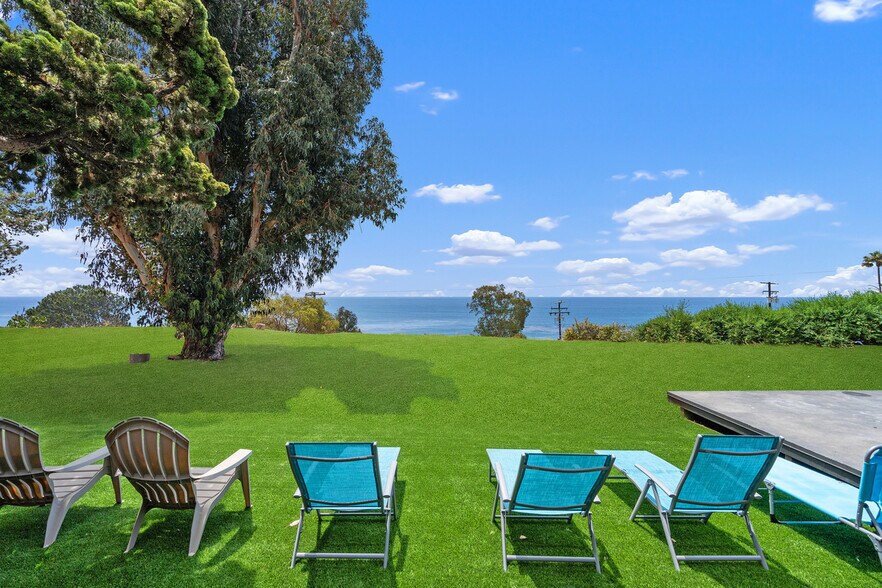 More Photos Of 27353 1/2 Pacific Coast Hwy, Malibu Apartments For Sale