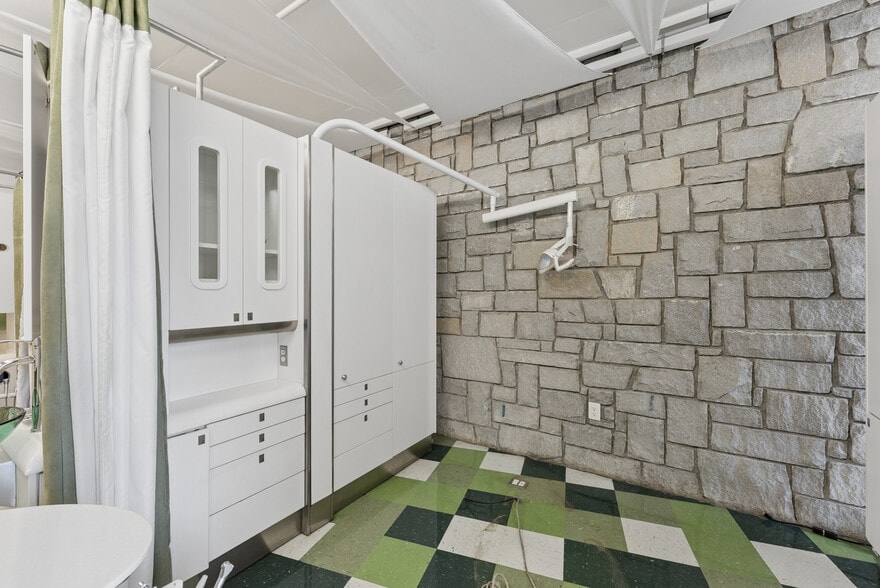 More Photos Of 845 Spring St NW, Atlanta Apartments For Sale