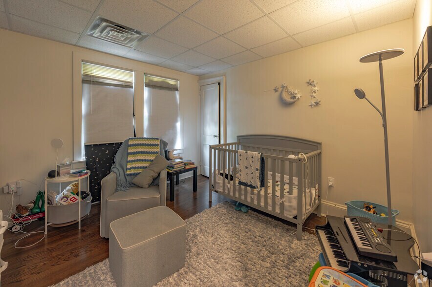 More Photos Of 820 Farmington Ave, West Hartford Office Residential For Lease