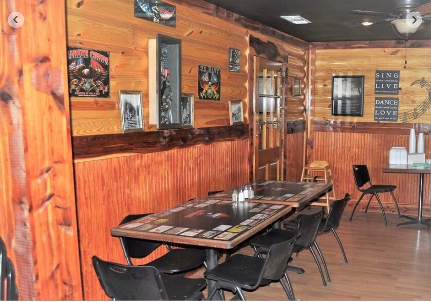 More Photos Of 9786 US Highway 271, Powderly Restaurant For Sale
