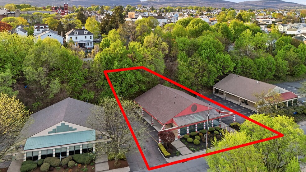 More Photos Of 381 N 9th Ave, Scranton Medical For Sale