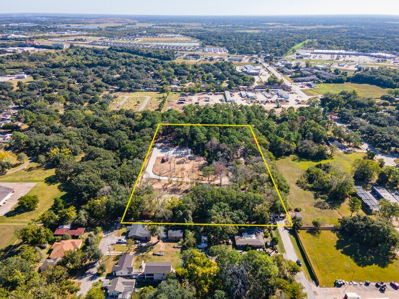 More Photos Of 225 Foster Street, Alvin Land For Sale