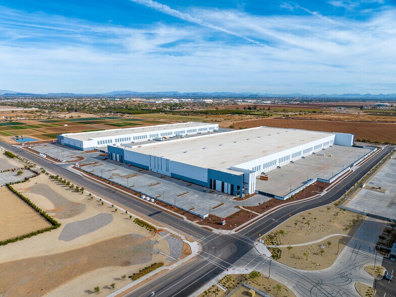 More Photos Of 9701 N 151st Ave, Waddell Warehouse For Sale