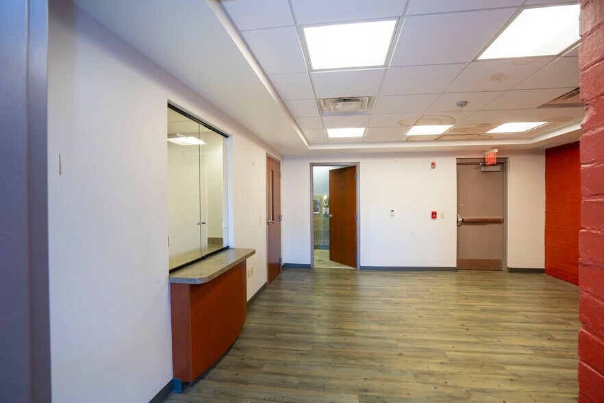 More Photos Of 100-256 Match Factory Pl, Bellefonte Medical For Lease