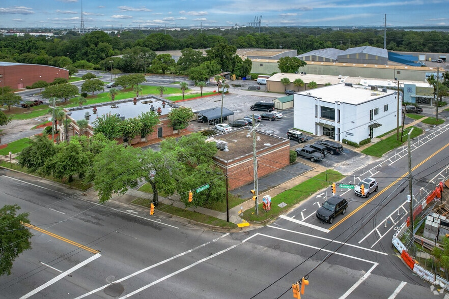 More Photos Of 1114 Morrison Dr, Charleston Office For Lease