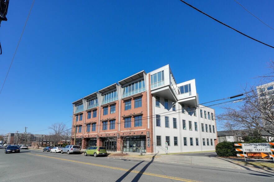 More Photos Of 214 W Tremont Ave, Charlotte Office For Lease
