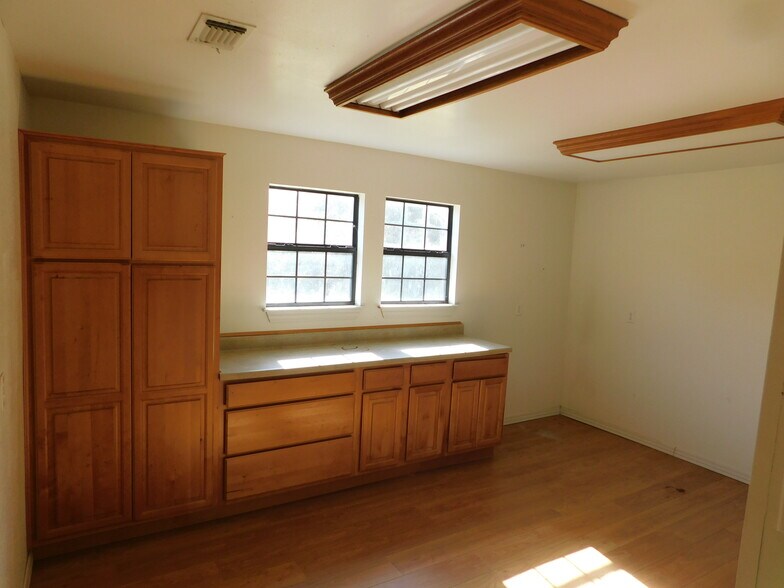More Photos Of 7047 Kiln Delisle Rd, Pass Christian Daycare Center For Sale