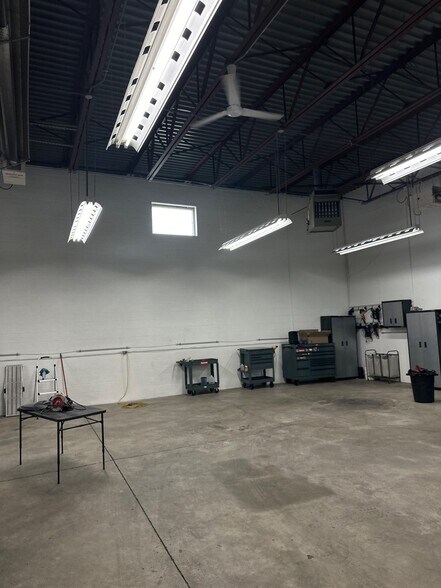 More Photos Of 106 Craig St, Rochester Warehouse For Lease