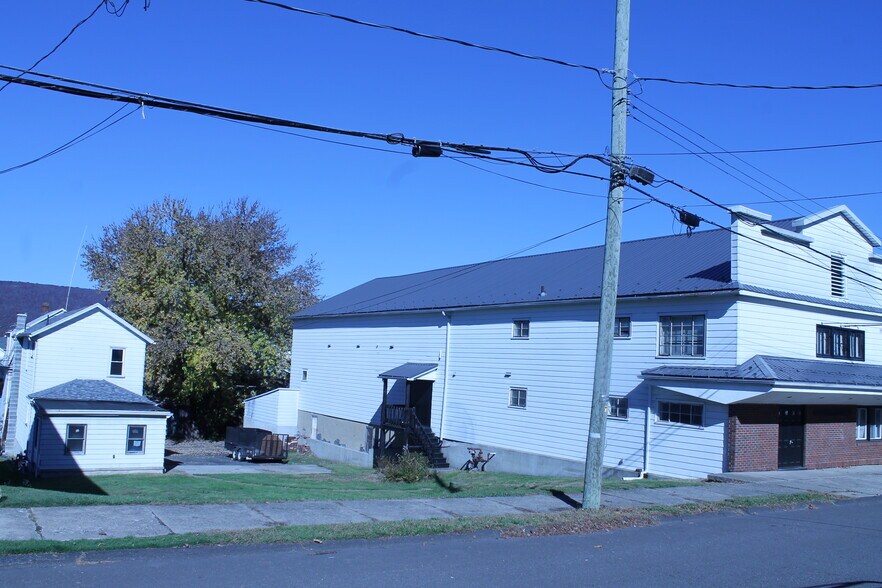 More Photos Of 134-136 E Church St, Nanticoke Light Manufacturing For Sale