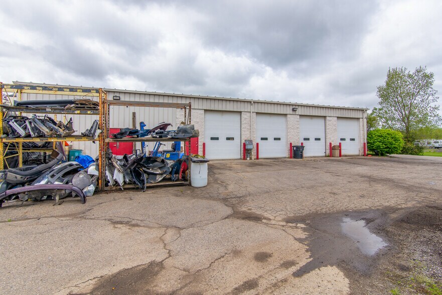 More Photos Of 3331 Carleton Rd, Hillsdale Auto Repair For Sale