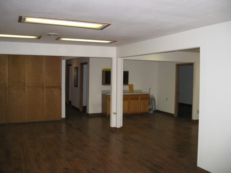 More Photos Of 5513 Highway 348, Delta Warehouse For Sale
