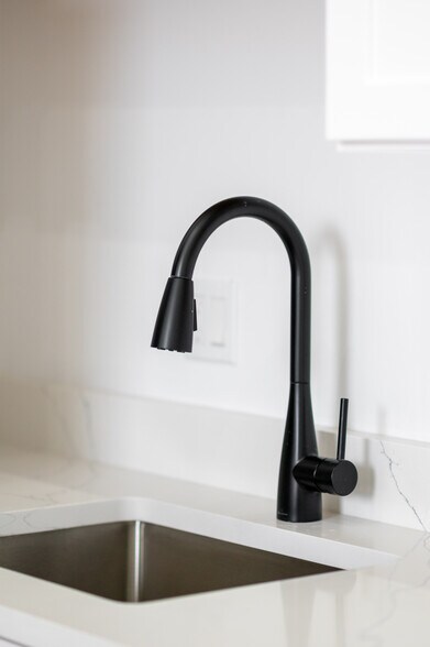 More Photos Of 536 Broadway, Everett Apartments For Sale