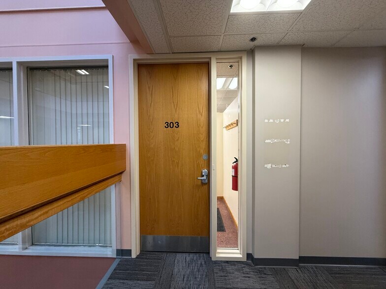 More Photos Of 33 Bartlett St, Lowell Medical For Lease