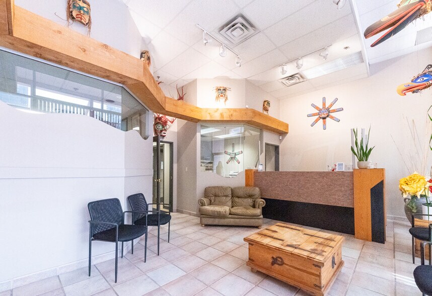 More Photos Of 2025 W Broadway, Vancouver Office For Lease