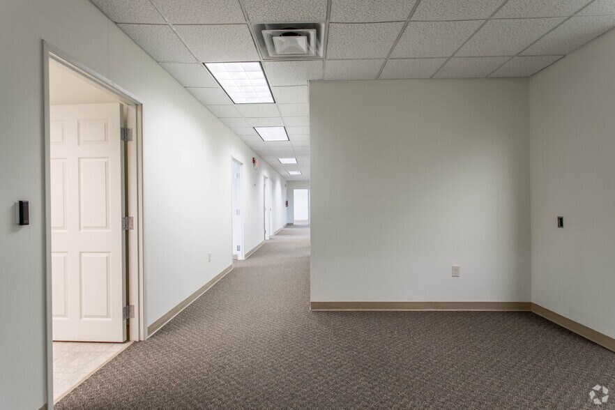 More Photos Of 4100 Horizons Dr, Columbus Office For Sale