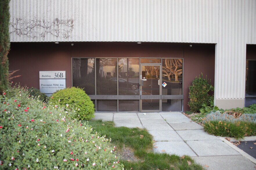 Primary Photo Of 3350 Scott Blvd, Santa Clara Warehouse For Lease