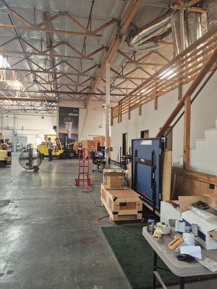 More Photos Of 6675 Doolittle Ave, Riverside Warehouse For Sale