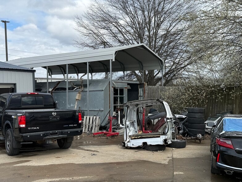 More Photos Of 1521 Gallatin Pike N, Madison Auto Dealership For Lease