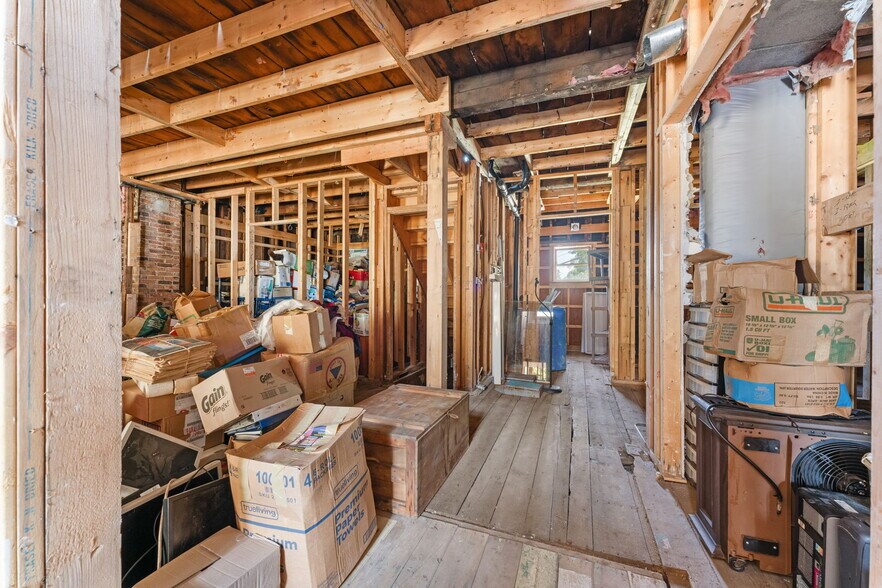 More Photos Of 18 Central St, Brookfield Office Residential For Sale