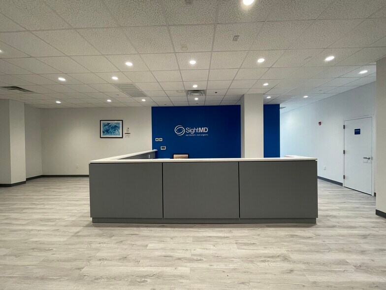 More Photos Of 251-73 Jericho Tpke, Bellerose Office For Sale