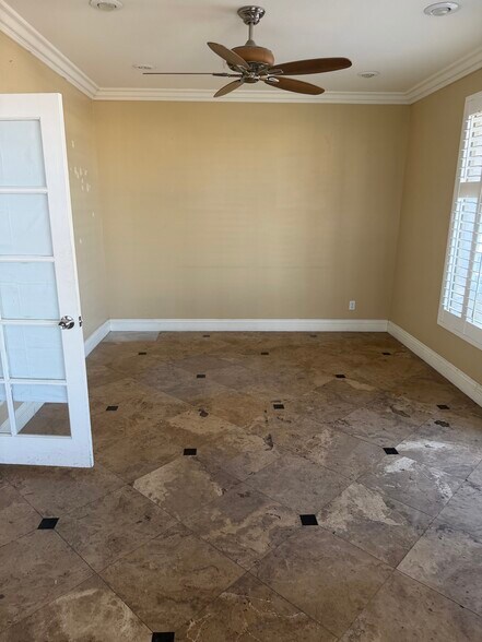 More Photos Of 2955 E Sunset Rd, Las Vegas Unknown For Lease