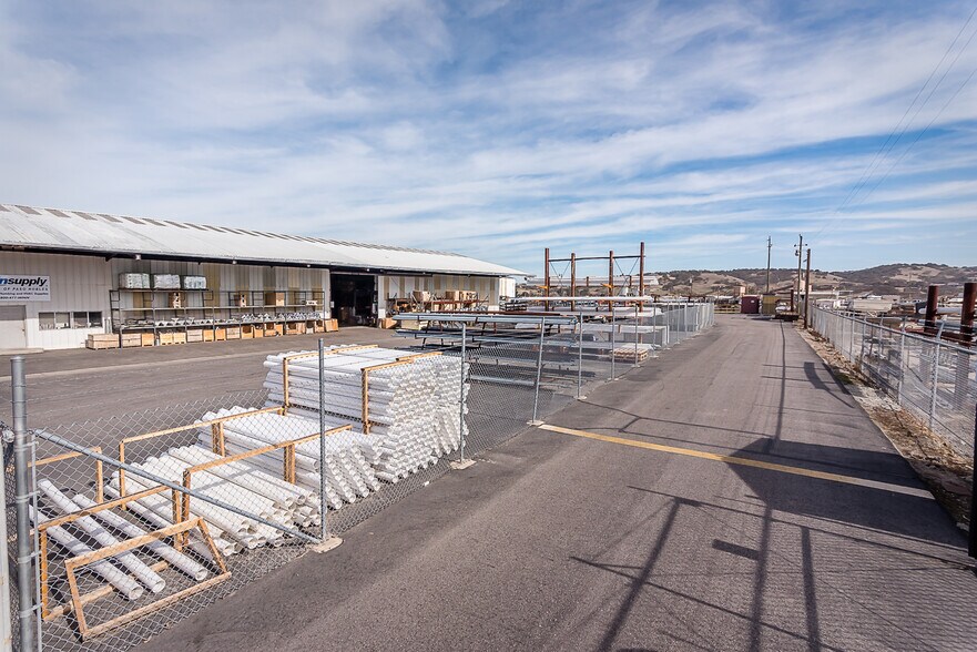 More Photos Of 2320 Ramada Dr, Paso Robles Industrial For Lease