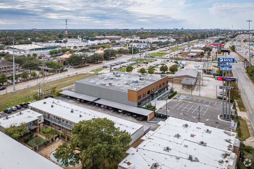 More Photos Of 3133 Southwest Fwy, Houston Medical For Sale