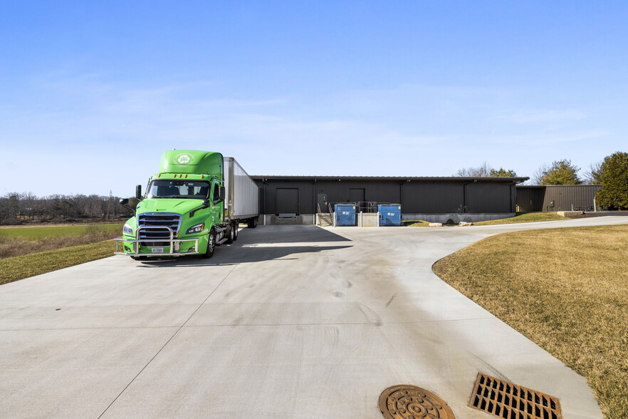 More Photos Of 110 Commercial Blvd, Flat Rock Manufacturing For Lease