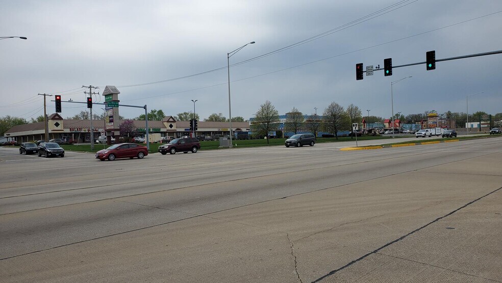 More Photos Of 18W570 North Ave, Villa Park Land For Lease