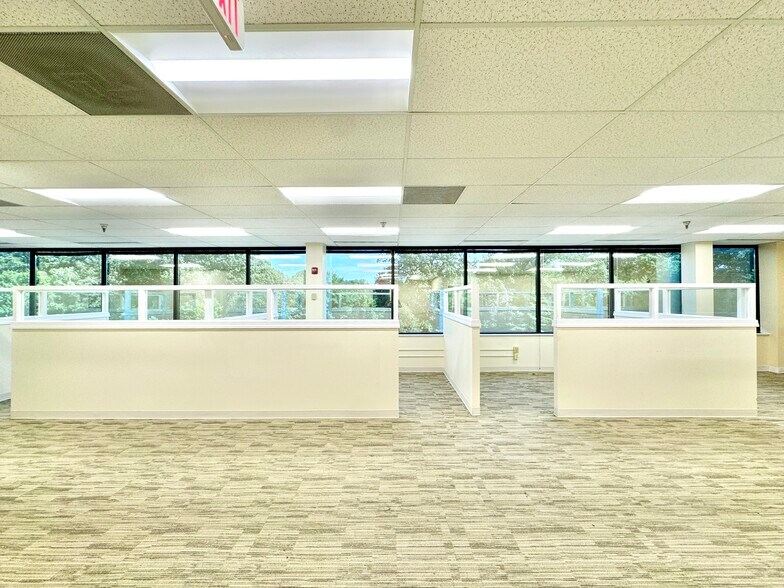 More Photos Of 2200 Defense Hwy, Crofton Medical For Lease