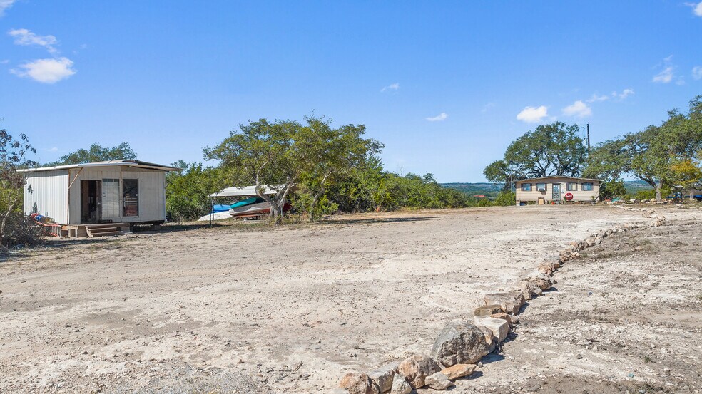 More Photos Of 8662 US 281 hwy, Blanco Land For Sale