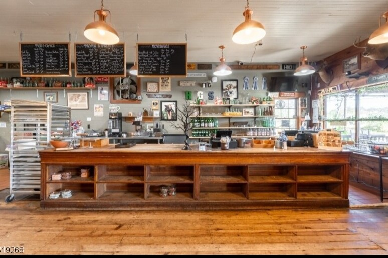 More Photos Of 283 US Highway 206 S, Branchville Restaurant For Sale