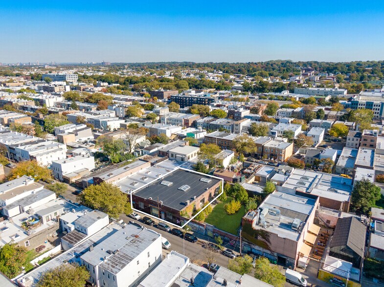 More Photos Of 1624 George St, Ridgewood Warehouse For Sale