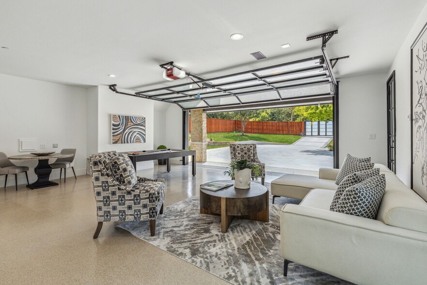 More Photos Of 615 Brewer Rd, Southlake Specialty For Sale