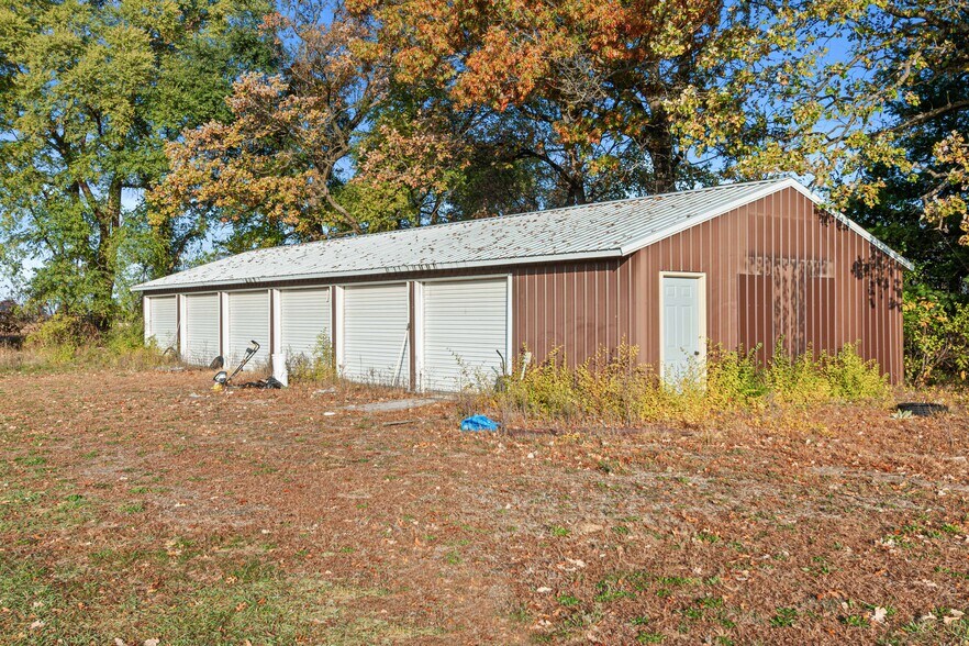 More Photos Of N4183 4th Ave, Hancock Bar For Sale