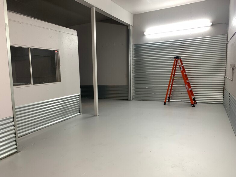 More Photos Of 2715 Highway 95, Bullhead City Self Storage For Lease